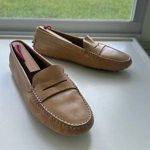 TOD’S loafers. Size 39 1/2. Honey Brown/Tan leather.